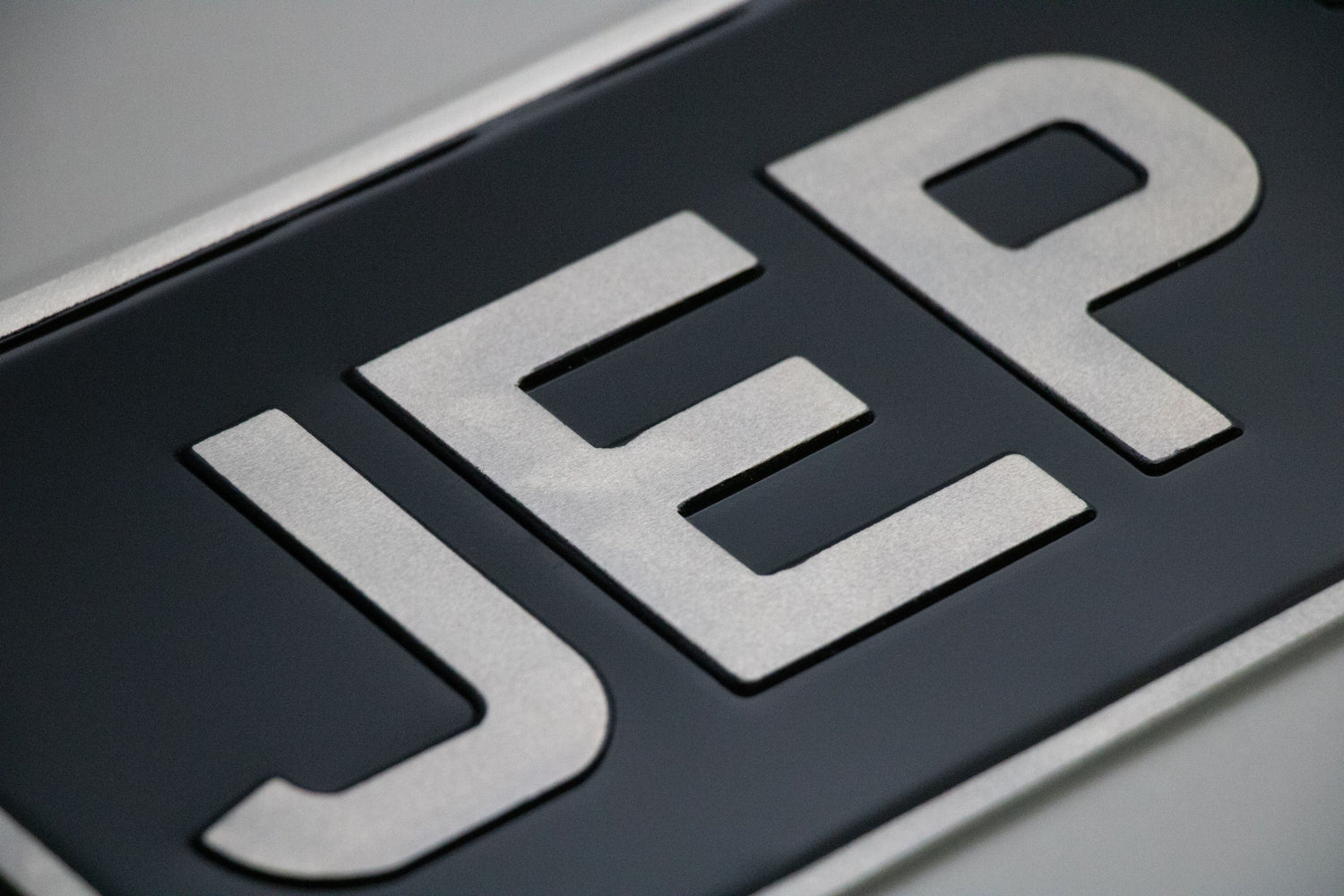 Vintage & Classic Plates