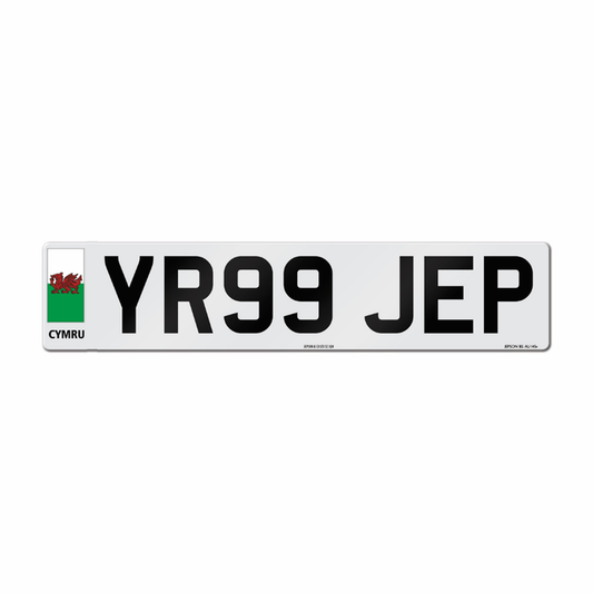 Made-up car standard oblong front plate: 520 x 111mm with CYM flag